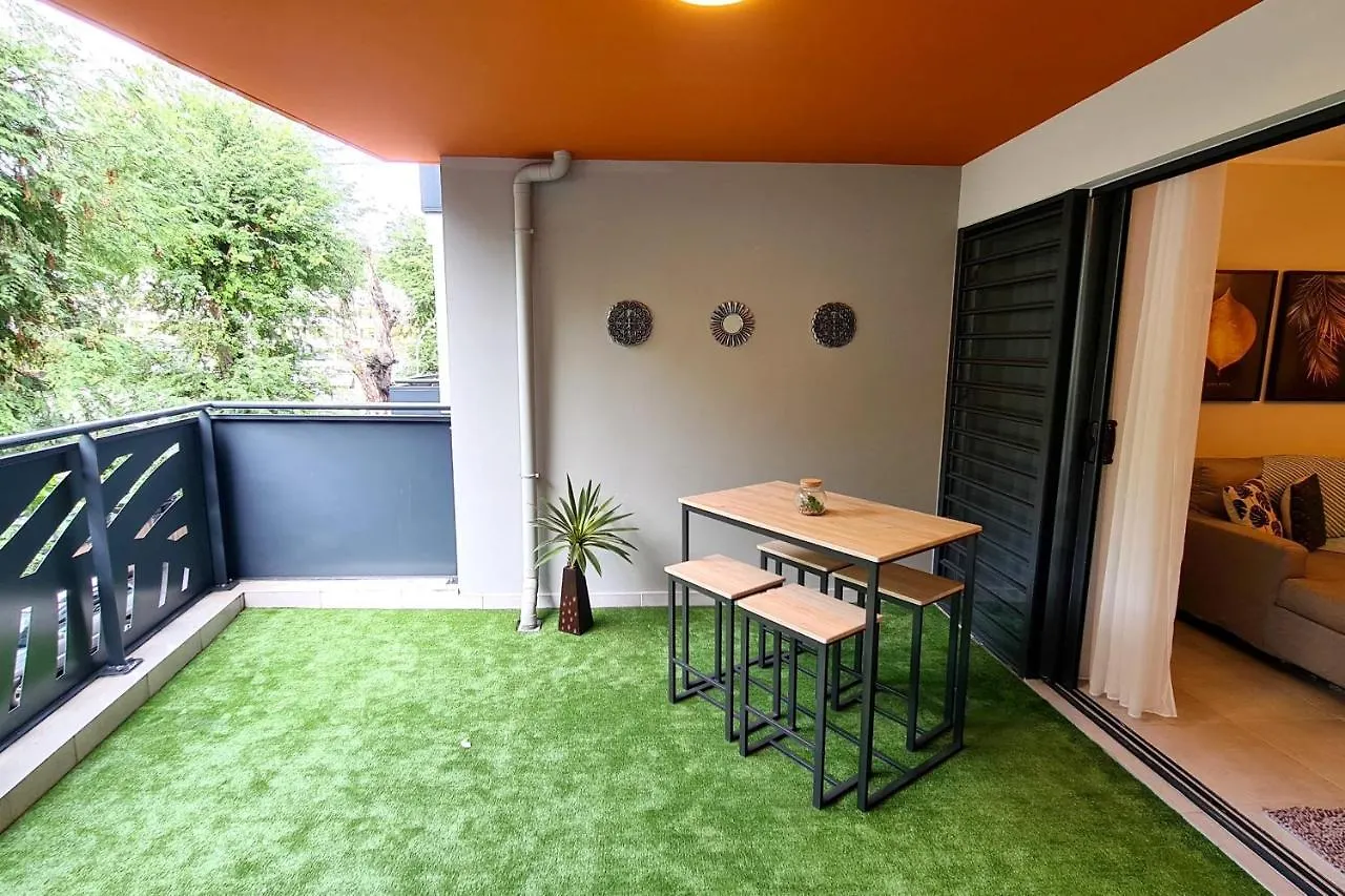 פאפיט Anavai Apartment