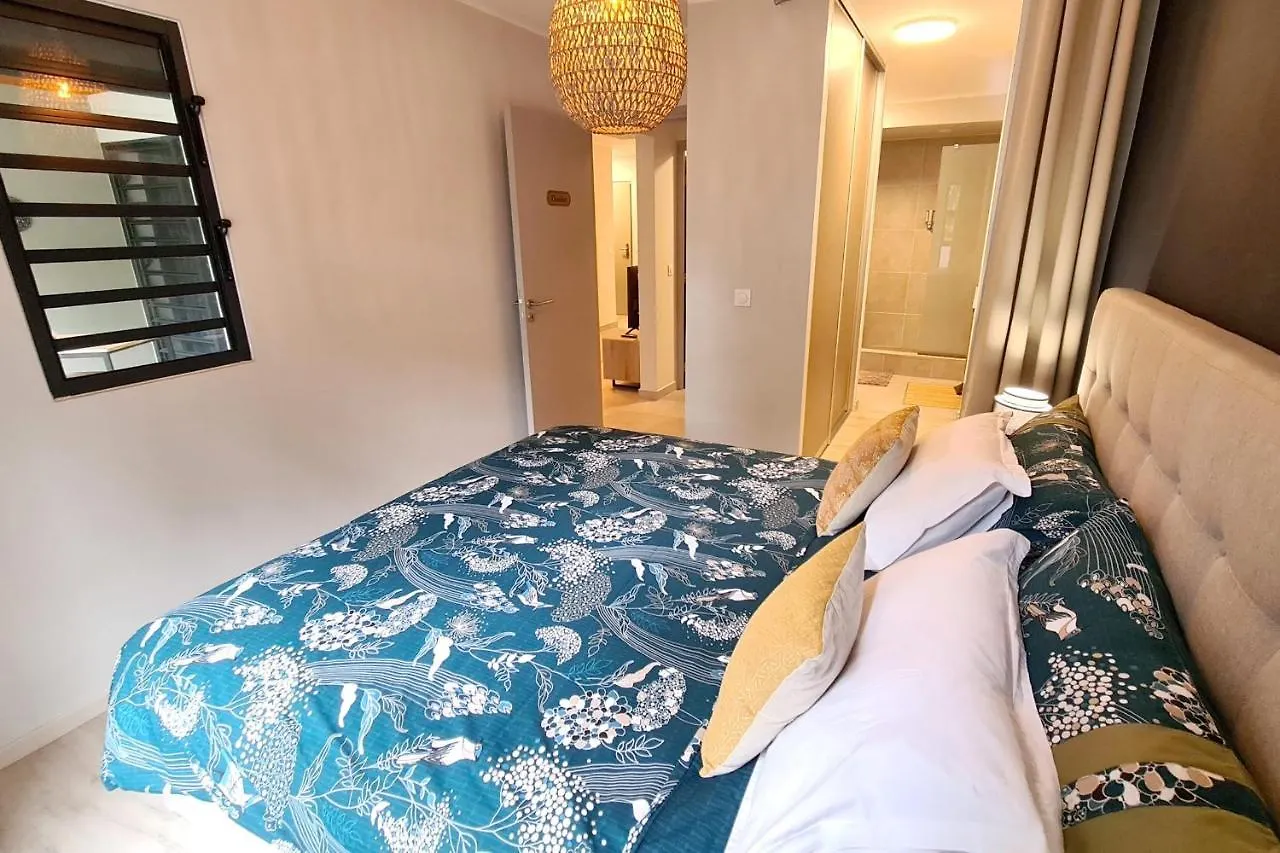 פאפיט Anavai Apartment